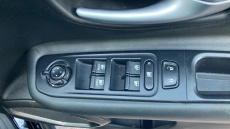 Jeep Renegade 1.3 T4 GSE Limited 5dr DDCT Petrol Hatchback